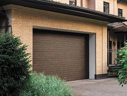 Секционные ворота 2500х2050 мм коричнево-красные DoorHan rsd02